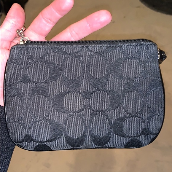 Coach wristlet - Picture 2 of 3